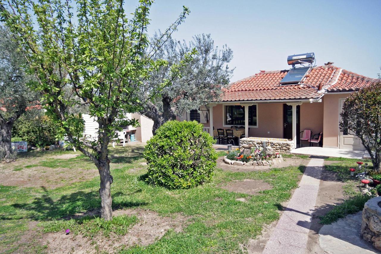 Efi'S Home Vourvourou Exterior photo